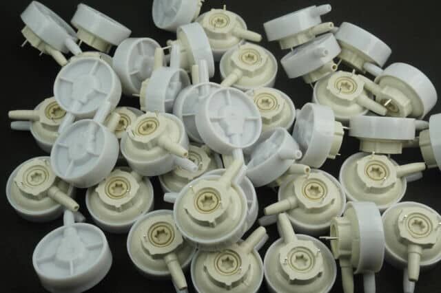 77 Milibar Pressure Switch - 1