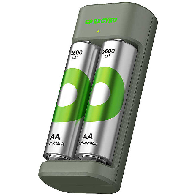GP E221 USB Pil Şarj Cihazı 2 Adet 2600 AA Kalem Pilli Set - 2