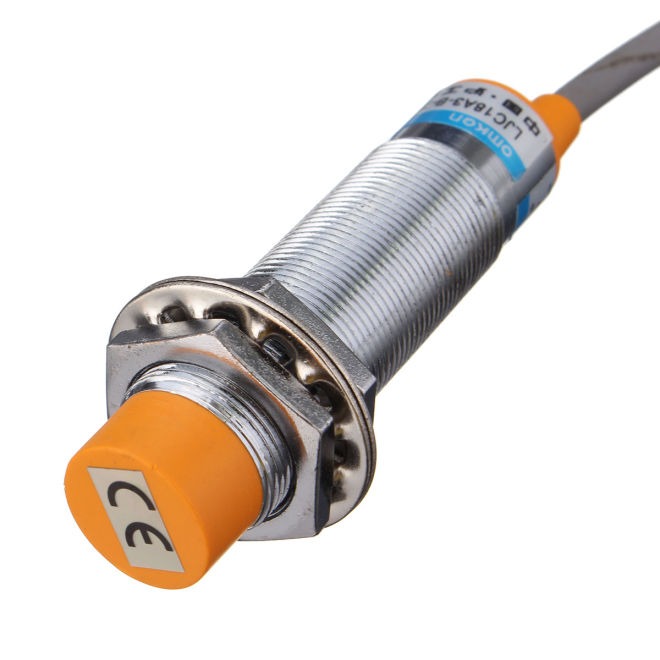 Kapasitif PNP Proximity Sensör - LJC18A3-B-Z/BY - 2