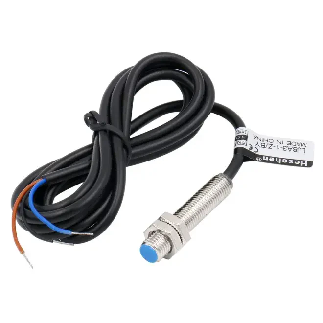 LJ8A3-1-Z/BY Inductive Distance Sensor - 3