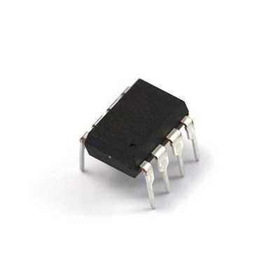 MAX813 - DIP8 IC - 1