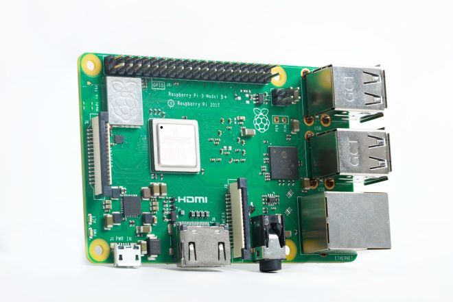 Raspberry Pi 3 Model B+ - 2